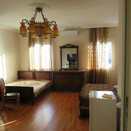 Mini Hotel On Guramishvili 22 Kobuleti Eksteriør bilde